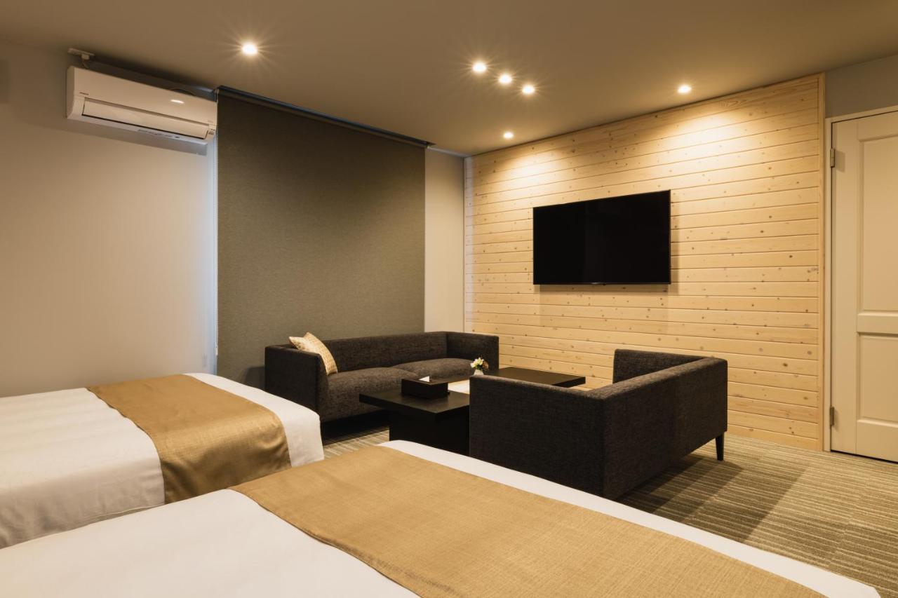 Grand Base Yakuin Odori Aparthotel ฟูกุโอกะ ภายนอก รูปภาพ