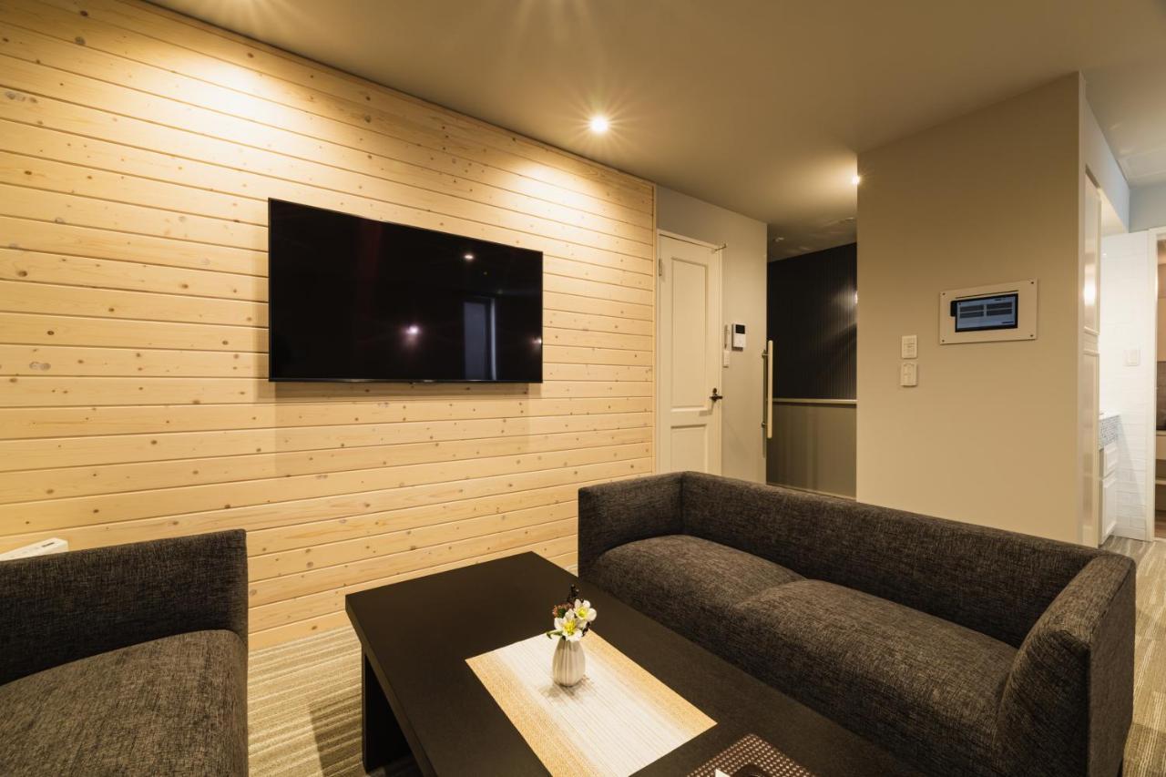 Grand Base Yakuin Odori Aparthotel ฟูกุโอกะ ภายนอก รูปภาพ