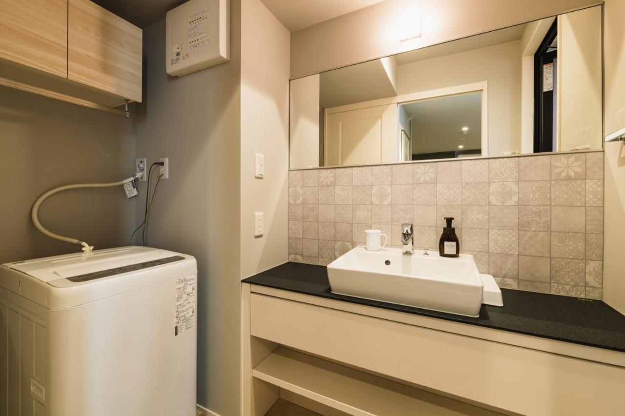 Grand Base Yakuin Odori Aparthotel ฟูกุโอกะ ภายนอก รูปภาพ