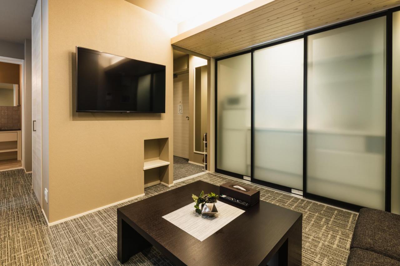 Grand Base Yakuin Odori Aparthotel ฟูกุโอกะ ภายนอก รูปภาพ